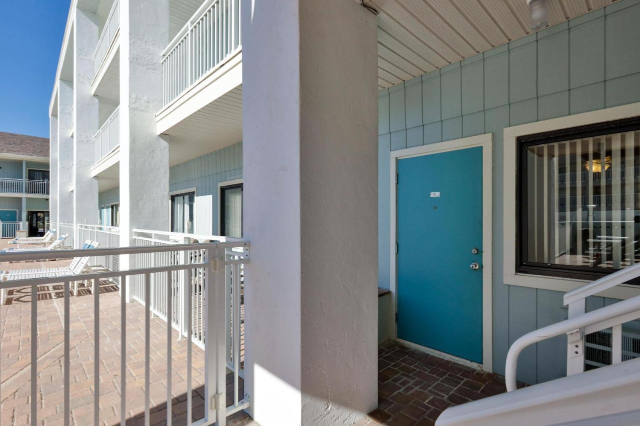 Готель Coastal Waters Studio 111 - Pool Side Studio Нью-Смірна-Біч Екстер'єр фото